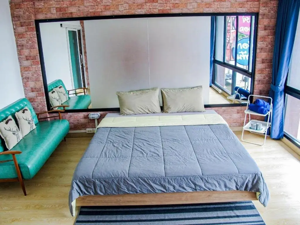 Бангкок: HOMEY-Don Mueang Airport Hostel