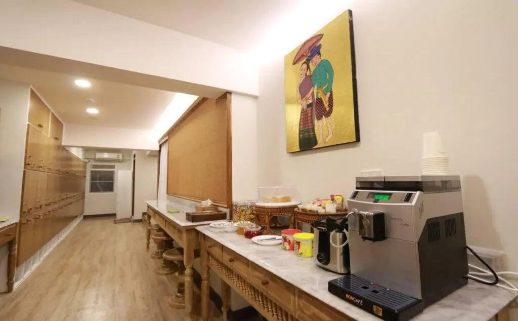 Бангкок: Mariya Lady Hostel At Suvarnabhumi Airport - Female Only