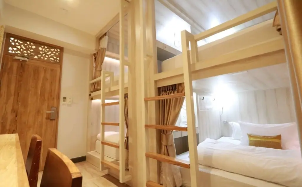 Бангкок: Mariya Lady Hostel At Suvarnabhumi Airport - Female Only