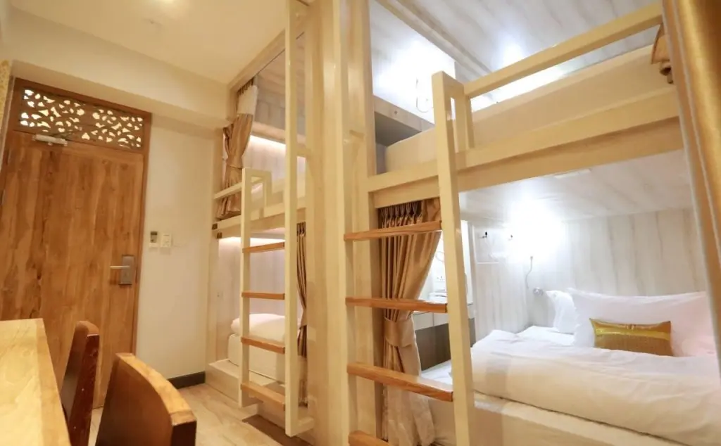 Бангкок: Mariya Lady Hostel At Suvarnabhumi Airport - Female Only