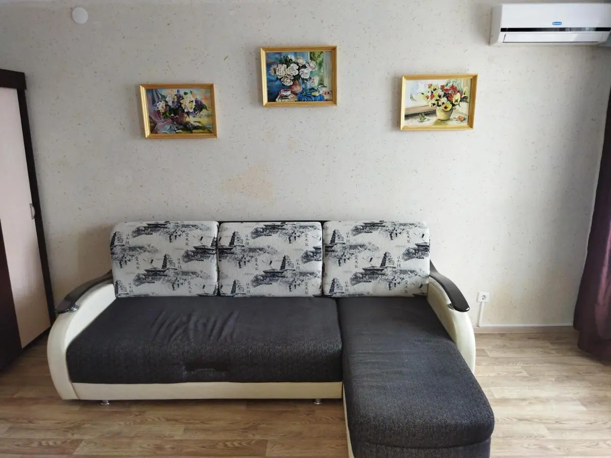 Самара: Apartment on Dmitriy Kozlova 9