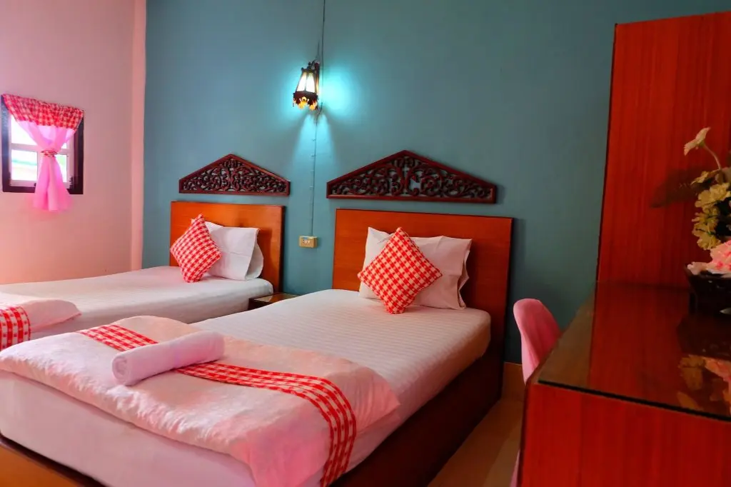 Исторический парк Kamphaeng Phet: P Resort Hotel