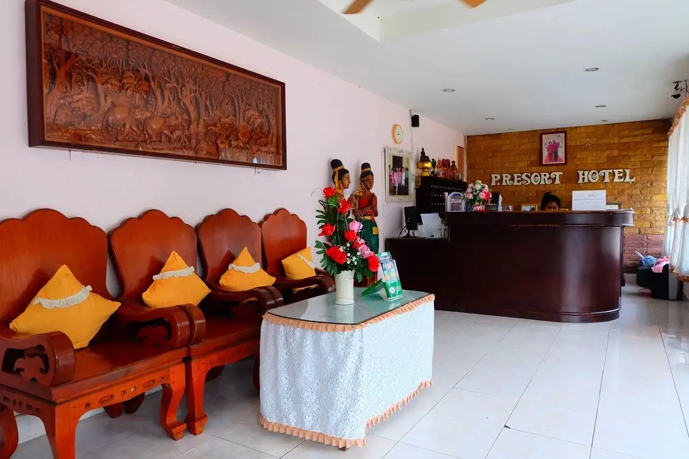Исторический парк Kamphaeng Phet: P Resort Hotel