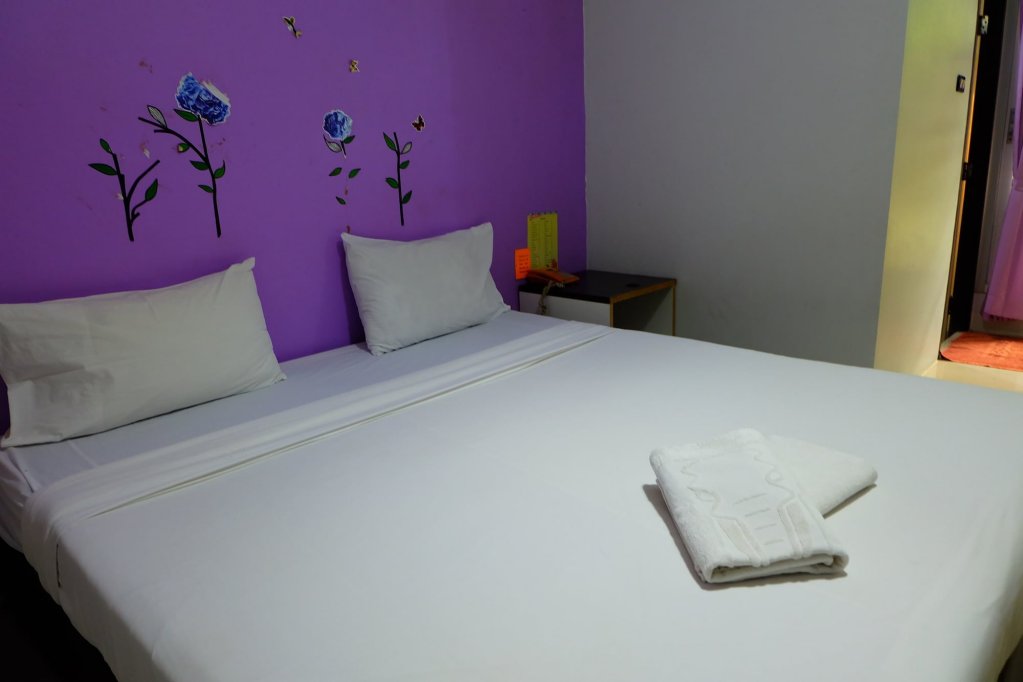 Исторический парк Kamphaeng Phet: Golden Place Guesthouse