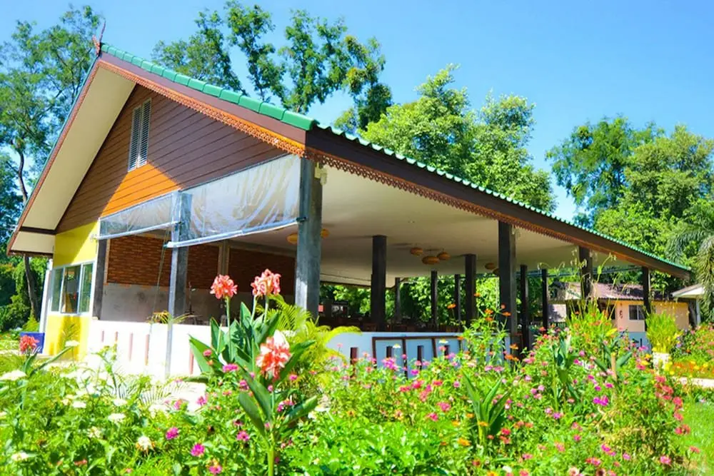 Накхонсаван: Country Lake Nature Lodge