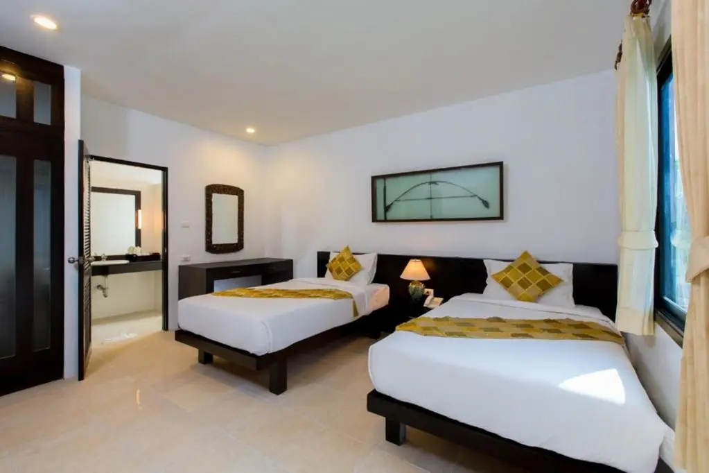 пляж Банг-Тао: Praewa Villas Naiyang Phuket