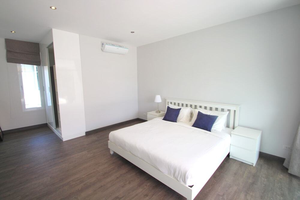 Хуахин: Hua Hin 5 Bedrooms Mansion B3