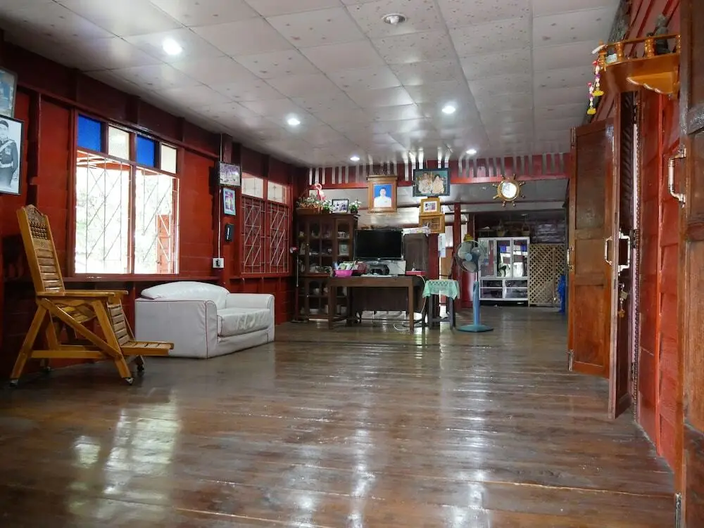 Сукотай: World Homestay