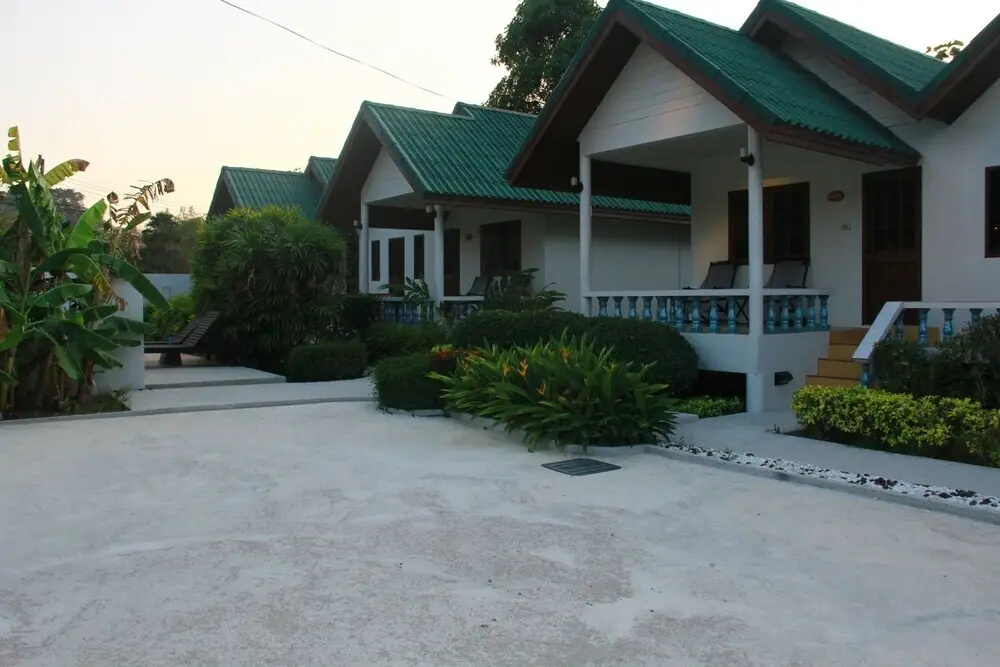 Тхаланг: Surin House