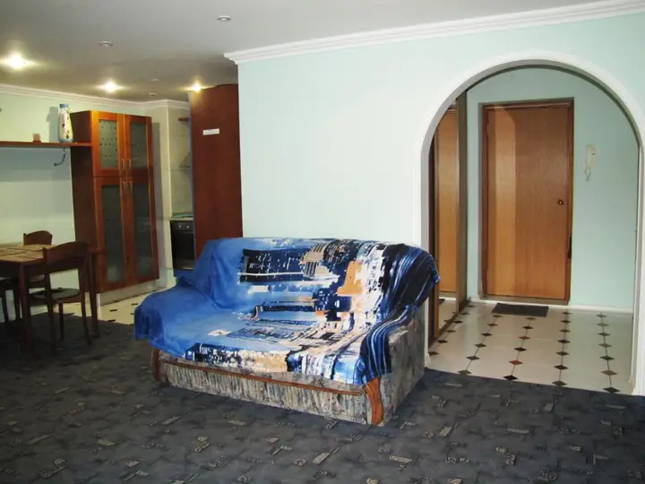Тольятти: Apartment Na Gidrostroyevskoy