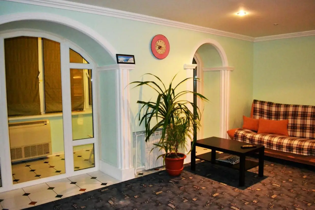 Тольятти: Apartment Na Gidrostroyevskoy