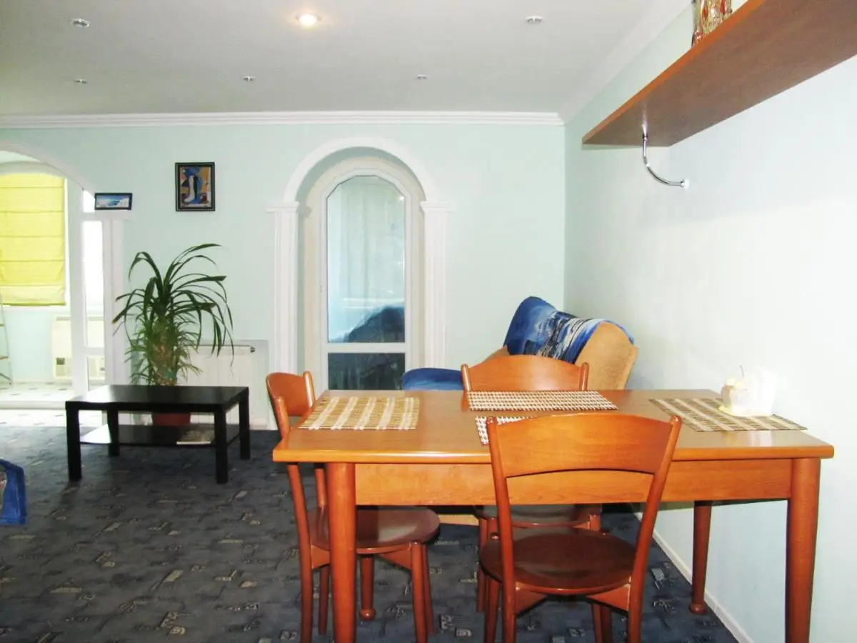 Тольятти: Apartment Na Gidrostroyevskoy