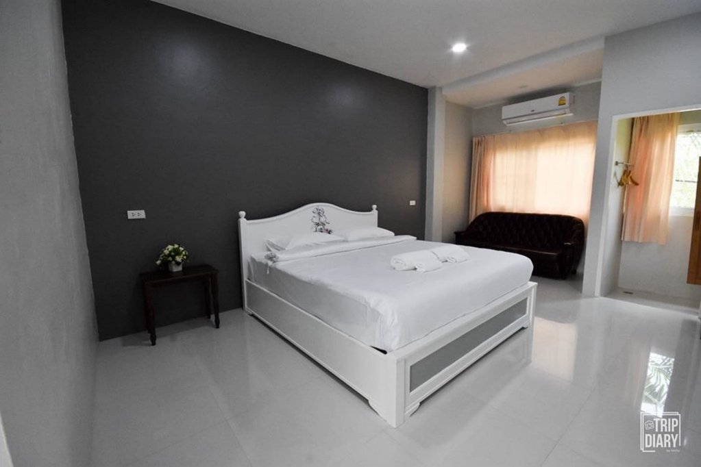 Муанг: Phuket Nonnita Boutique Resort