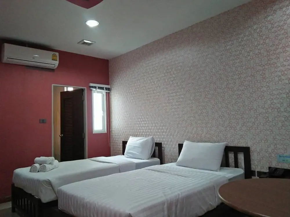 Кхлонг-Янг: Subpaisarn Hotel