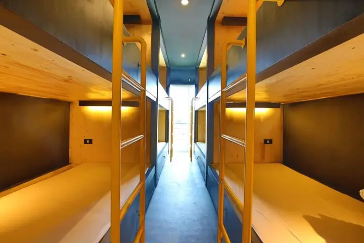 Муанг: One More Wave Kata Beach Hostel