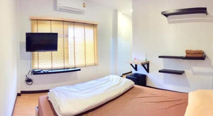 Бангкок: Inn Trog And Inn Soi - Hostel - Adults Only