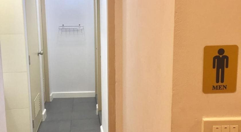 Бангкок: Inn Trog And Inn Soi - Hostel - Adults Only