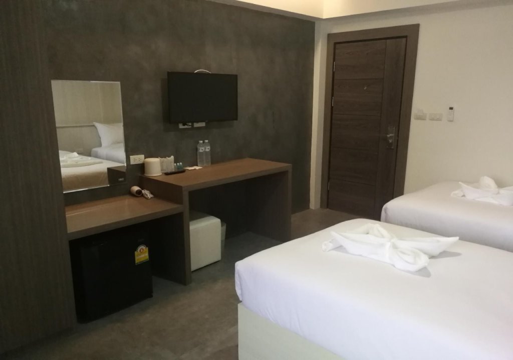 Чиангмай: F Plus F Hostel