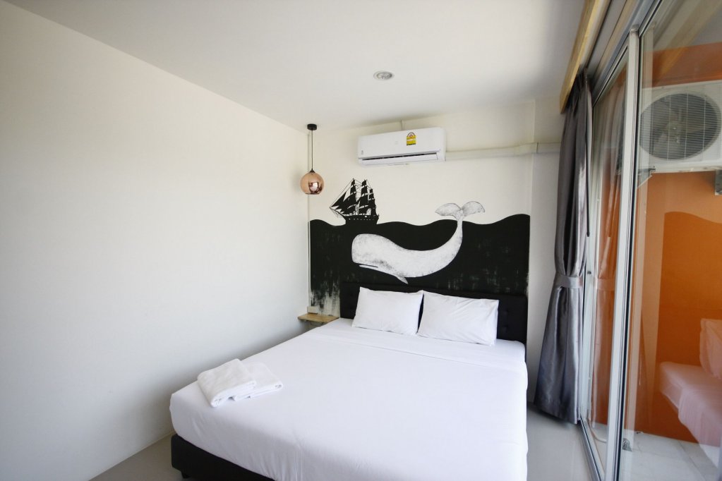 Тхаланг: Dwell Phuket Airport