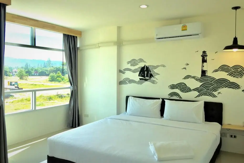 Тхаланг: Dwell Phuket Airport