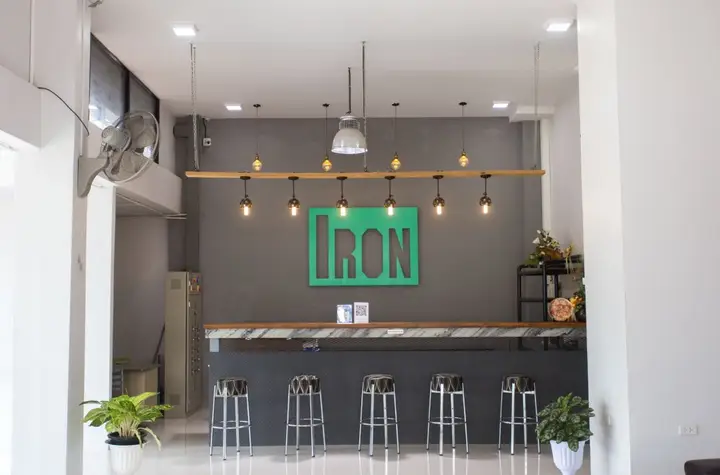 Пхитсанулок: Iron Resort&Hotel
