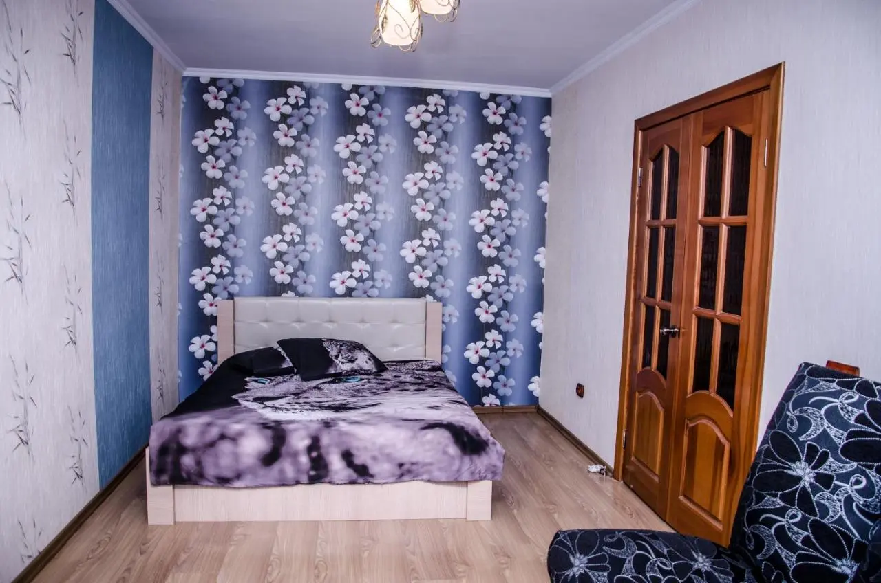 Тольятти: Apartment on Mira
