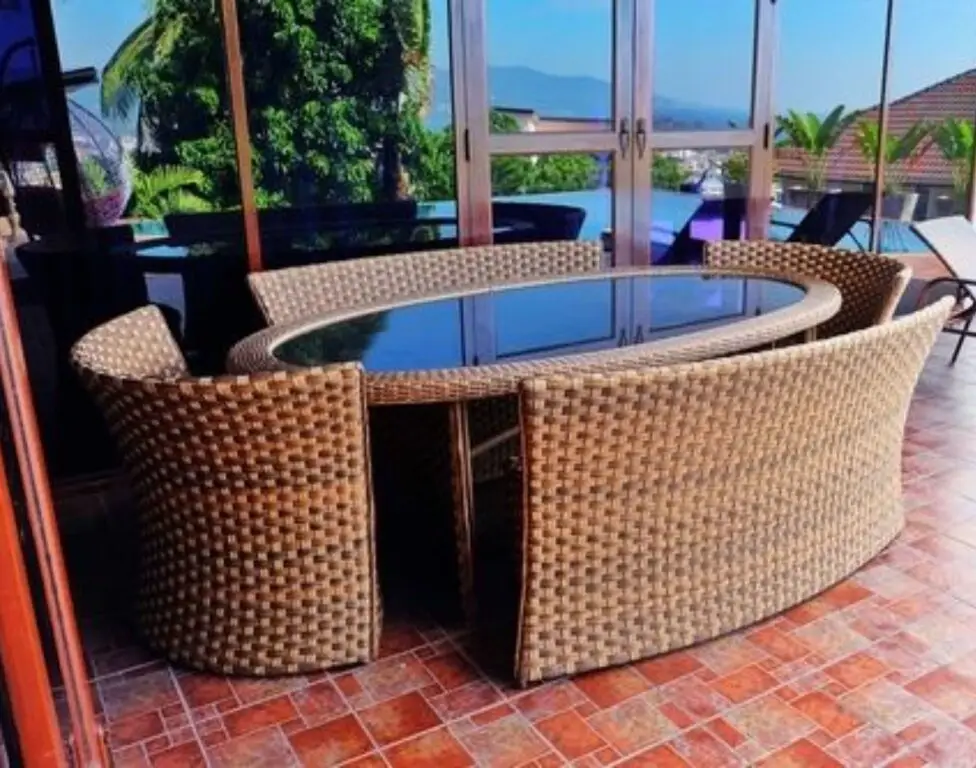 Кату: Happy Holidays Luxury Pool Villa