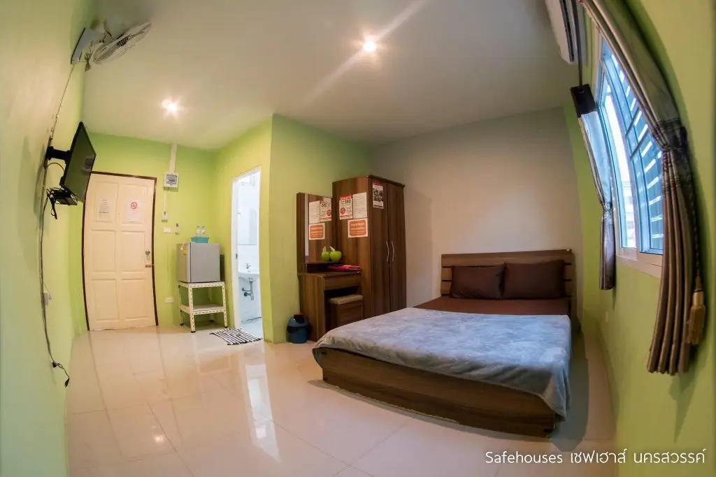 Накхонсаван: SafeHouses Nakhonsawan
