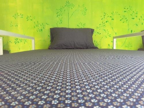 Ко Чанг: Bee Sleep Hostel Lonely Beach - Adults Only