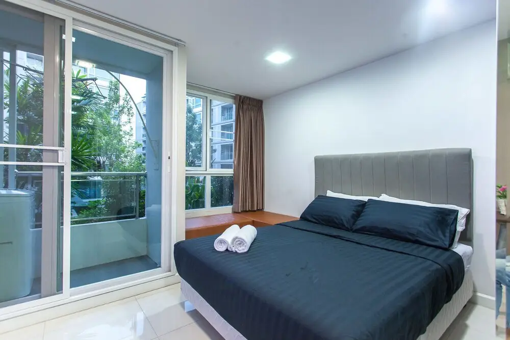 Бангкок: Sukhumvit 64 Pool View Apartment