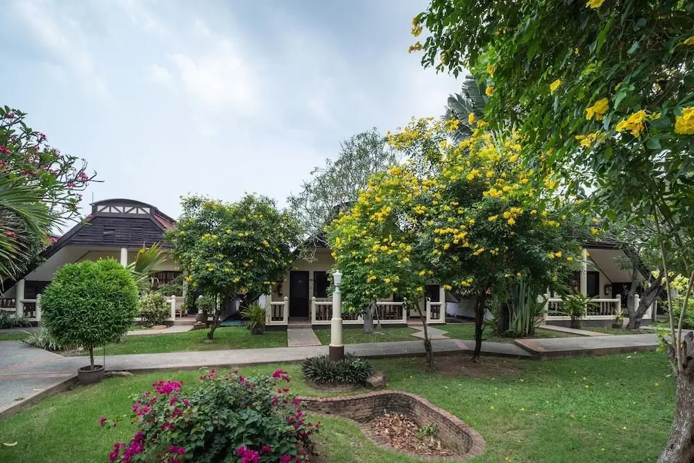 На Чом Тхиан: OYO 869 Ban Nam Mao Resort