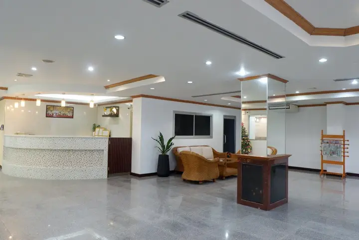 Ланг Суан: Auychai Grand Hotel