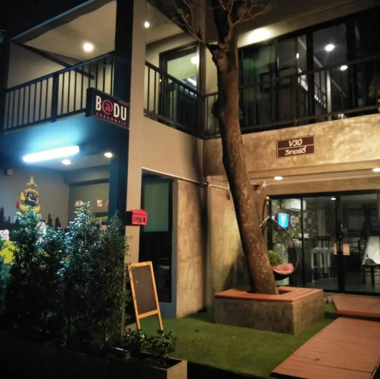 Бангкок: BADU sukhumvit - Hostel