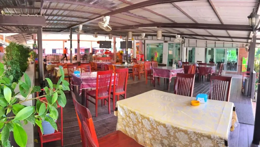 Чаккарат: Phimai Inn Hotel
