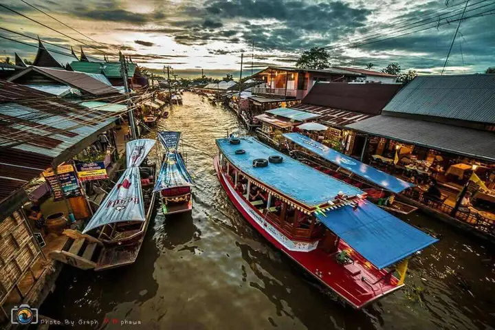 Ампхава: Ruang Sabai Amphawa