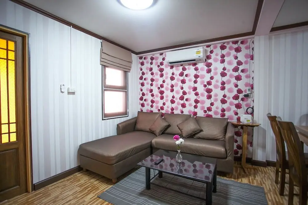 Лам-Лук-Ка: Nicely Decorated house near DMK airport