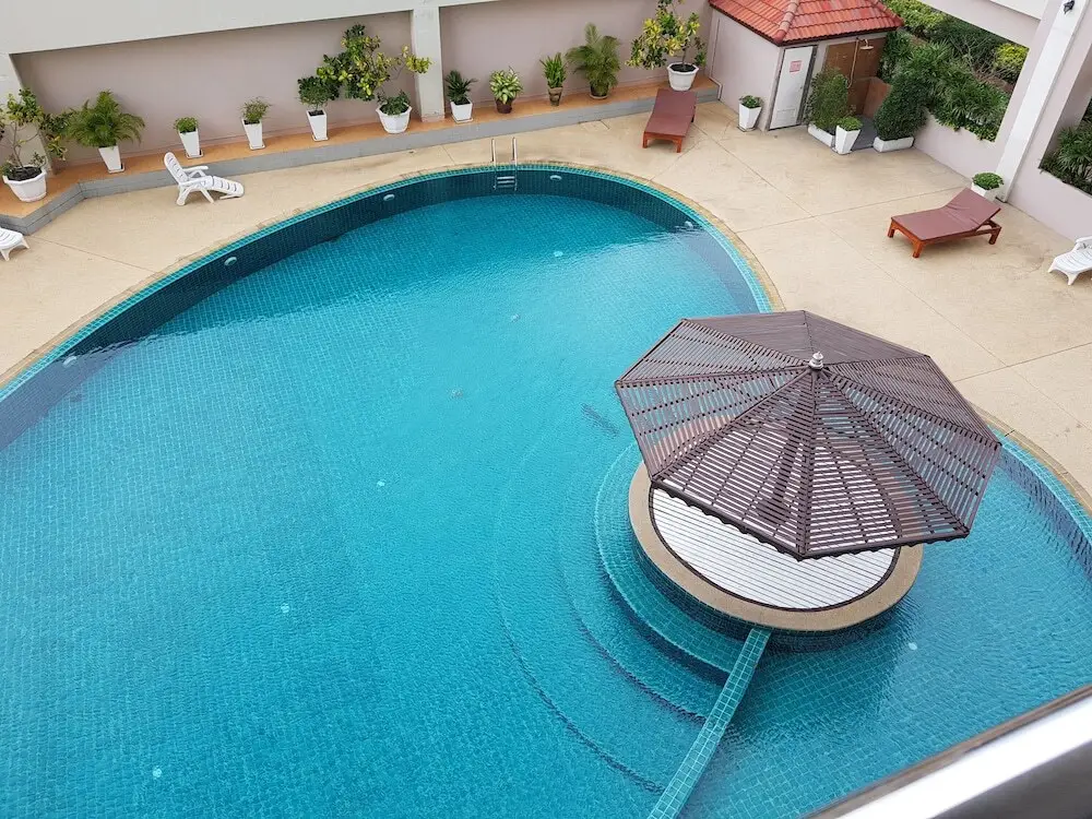 Паттайя: A Beautiful Studio Pool View Downtown