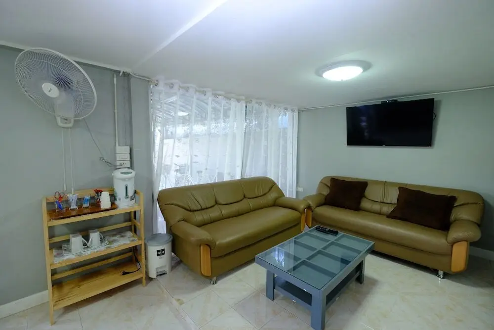 Бангкок: Little Home DMK
