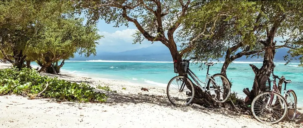 Муанг: Title Front Beach