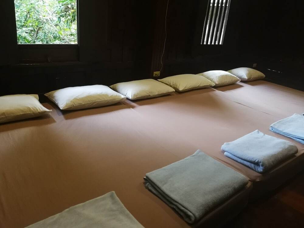 Ампхава: Kumkhumsriwangchai Amphawa