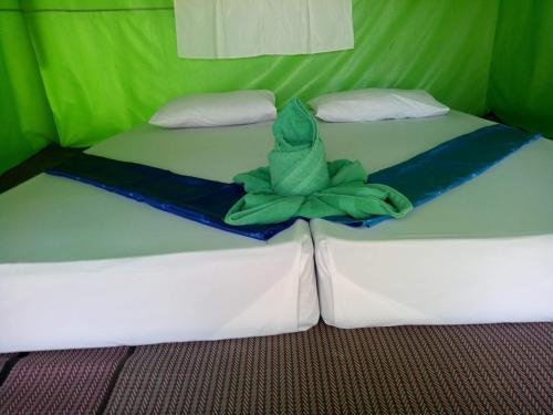главный пляж: Koh Ngai Camping Restaurant