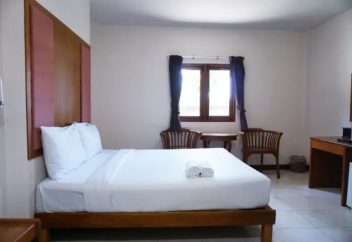 Исторический парк Kamphaeng Phet: Hin Sai Resotel