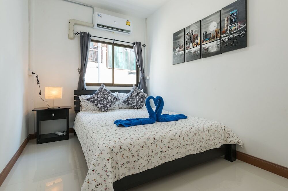 Бангкок: Cozy TownHouse HuaLampong