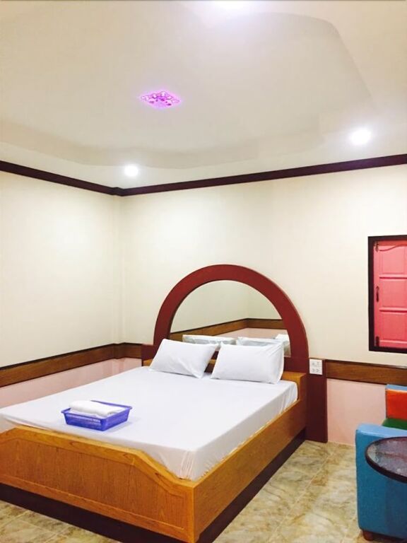 Ка Бин Тха Бу Ри: Nadeetawee Resort