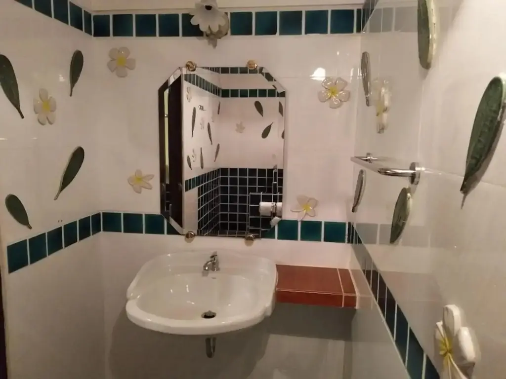 Трат: Baan Sai Thong Hotel