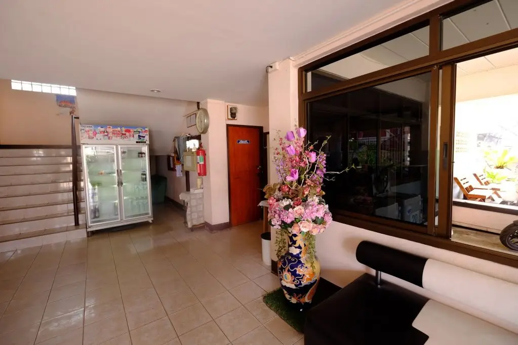 Сакон Накхон: LP Apartment