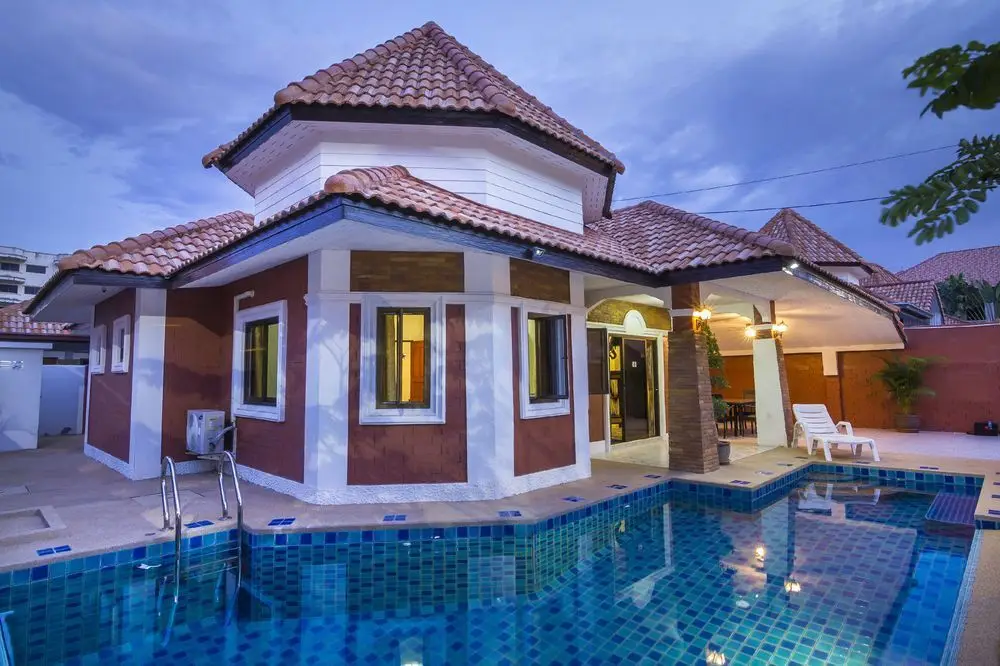Паттайя: Villa Valery Close to the Beach