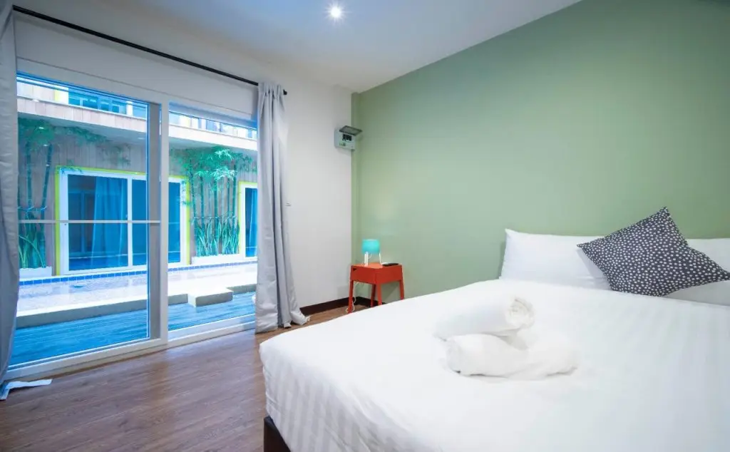 Бангкок: Resort V - MRT Huai Khwang