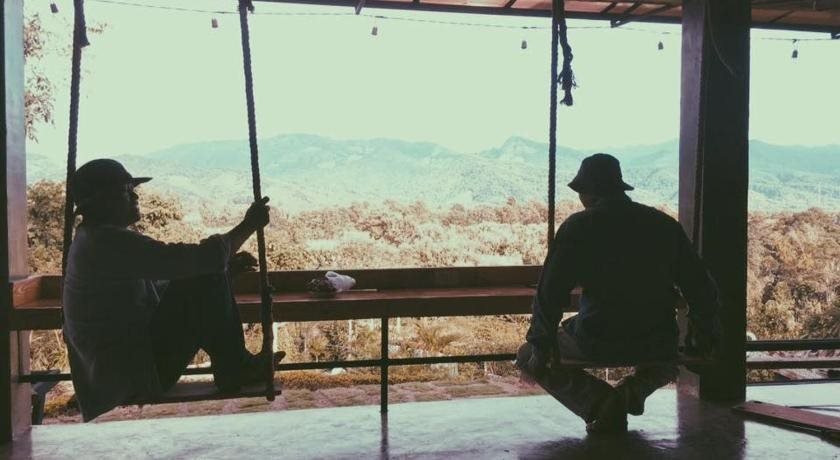 Пуа: Phuka Mountain View Resort & Andresbar