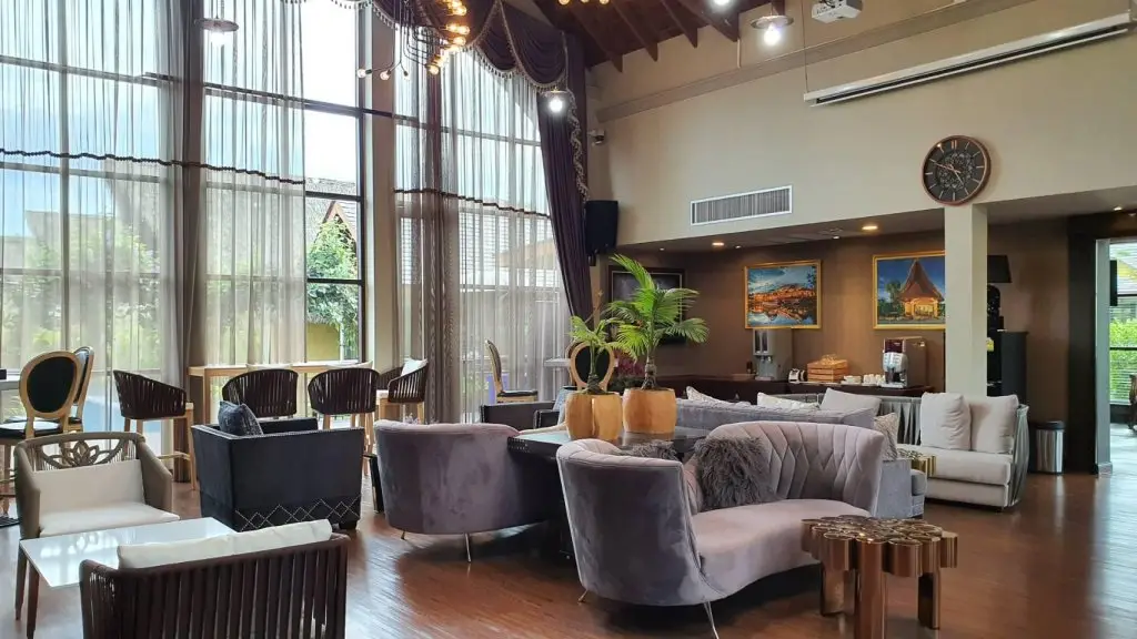 Дамноен Садуак: Khum Damnoen Resort